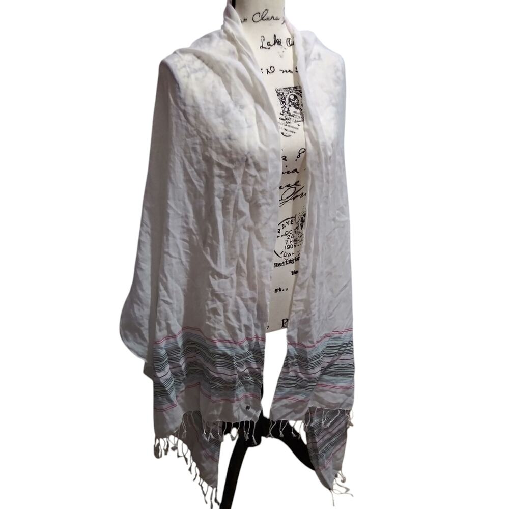 Eddie Bauer White Scarf with Striped Fringe Cotton Spring Layer Size OS